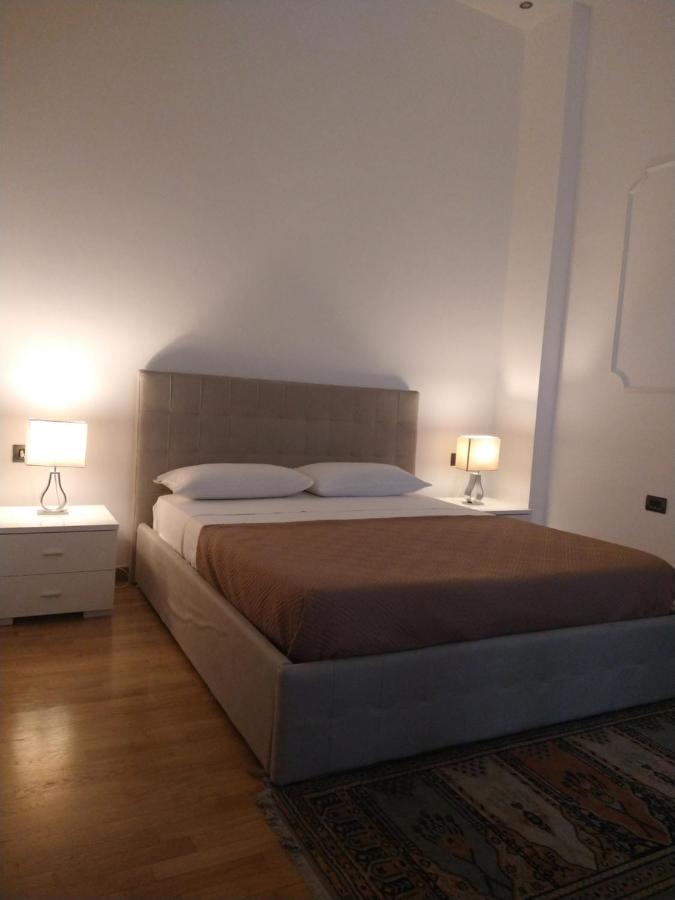 La Dimora Dei Borbone Apartment เนเปิลส์ ภายนอก รูปภาพ