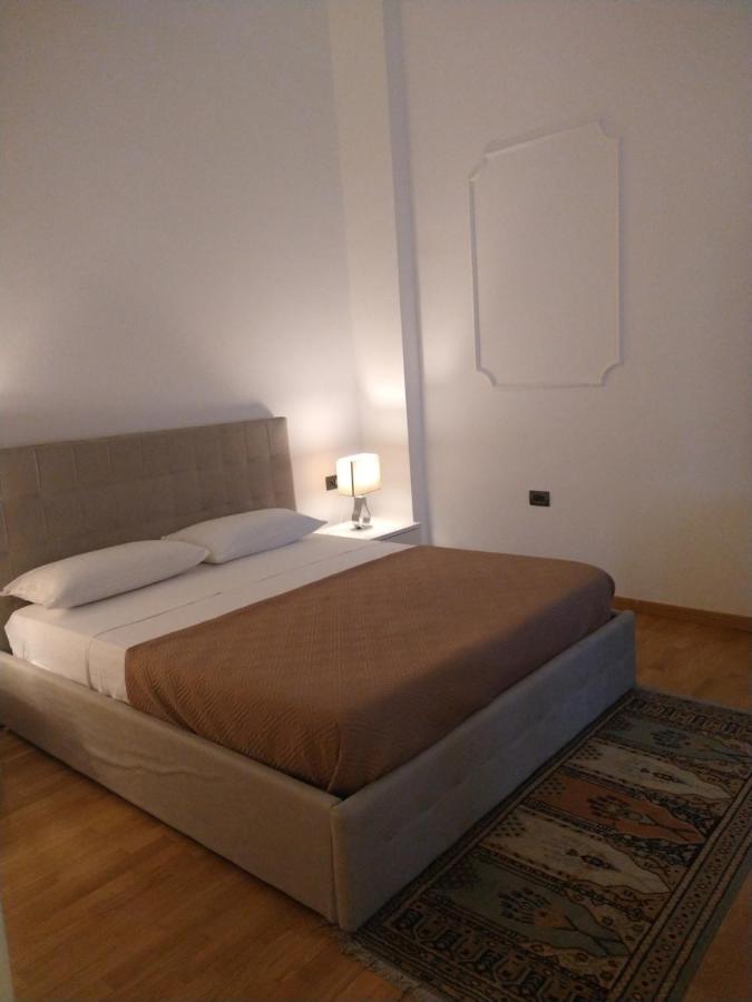 La Dimora Dei Borbone Apartment เนเปิลส์ ภายนอก รูปภาพ